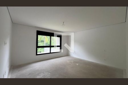 Casa à venda com 845m², 4 quartos e 6 vagas Casa à venda com 845m², 4 quartos e 6 vagasQuarto 3