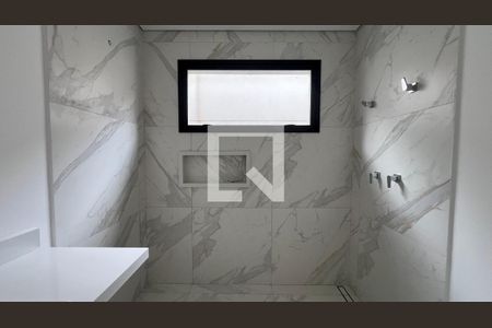 Casa à venda com 845m², 4 quartos e 6 vagas Casa à venda com 845m², 4 quartos e 6 vagasBanheiro Quarto 1