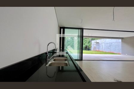 Casa à venda com 845m², 4 quartos e 6 vagas Casa à venda com 845m², 4 quartos e 6 vagasCozinha