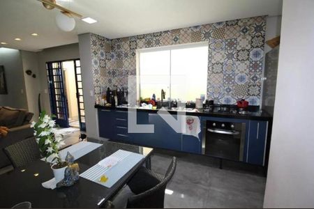 Casa à venda com 120m², 3 quartos e 2 vagas Casa à venda com 120m², 3 quartos e 2 vagasFoto 23