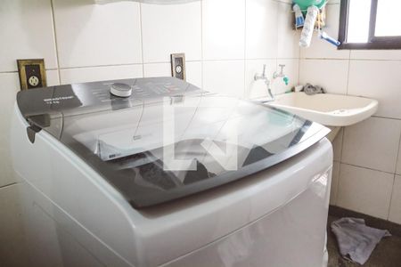 Apartamento à venda com 175m², 5 quartos e 2 vagas Apartamento à venda com 175m², 5 quartos e 2 vagasÁrea de Serviço