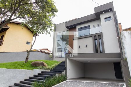 Casa de condomínio à venda com 275m², 3 quartos e 4 vagas Casa de condomínio à venda com 275m², 3 quartos e 4 vagasFachada