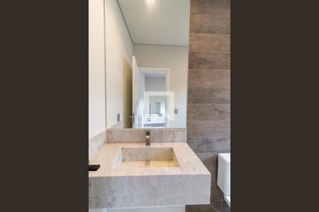 Casa de condomínio à venda com 275m², 3 quartos e 4 vagas Casa de condomínio à venda com 275m², 3 quartos e 4 vagasBanheiro