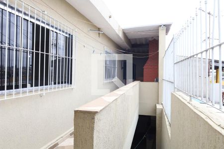 Casa à venda com 110m², 3 quartos e 1 vagaCorredor lateral