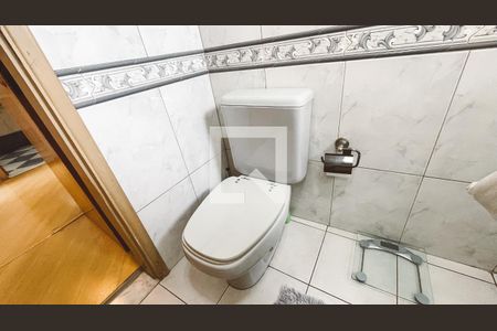 Apartamento à venda com 91m², 4 quartos e 2 vagas Apartamento à venda com 91m², 4 quartos e 2 vagasBanheiro da Suíte