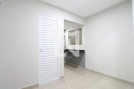 Sala de kitnet/studio para alugar com 1 quarto, 35m² em Vila Romana, São Paulo