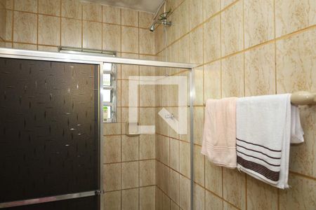 Casa à venda com 200m², 2 quartos e 2 vagasBanheiro 1