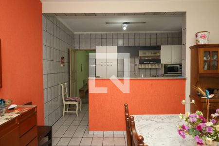 Casa à venda com 200m², 2 quartos e 2 vagasCozinha
