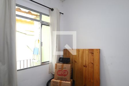 Casa à venda com 200m², 2 quartos e 2 vagasEdícula - Sala