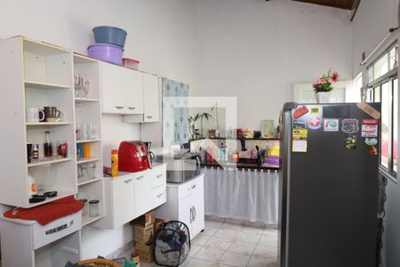 Casa à venda com 200m², 2 quartos e 2 vagasEdícula - Cozinha