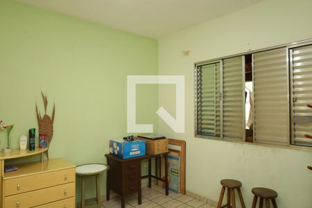 Casa à venda com 200m², 2 quartos e 2 vagasQuarto 2