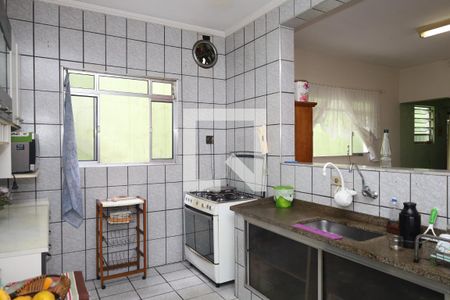 Casa à venda com 200m², 2 quartos e 2 vagasCozinha