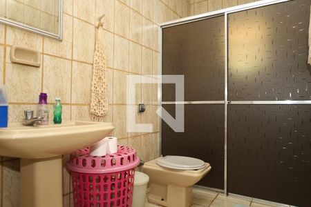 Casa à venda com 200m², 2 quartos e 2 vagasBanheiro 1