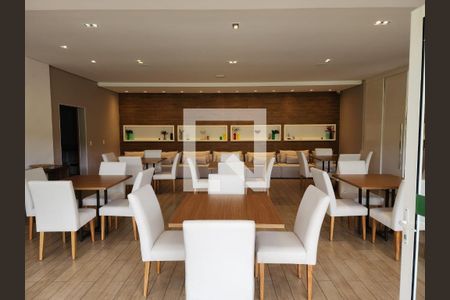 Apartamento à venda com 122m², 3 quartos e 2 vagas Apartamento à venda com 122m², 3 quartos e 2 vagasÁrea comum - Salão de festas