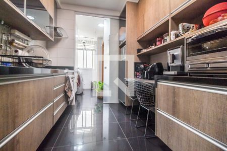 Apartamento à venda com 122m², 3 quartos e 2 vagas Apartamento à venda com 122m², 3 quartos e 2 vagasCozinha