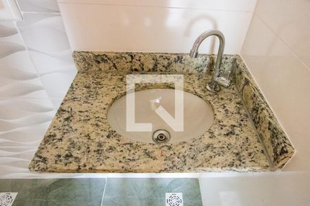 Apartamento à venda com 96m², 2 quartos e 2 vagasBanheiro social