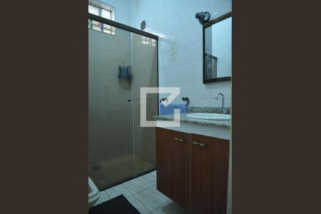 Casa à venda com 140m², 3 quartos e 4 vagasBanheiro