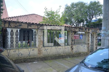 Casa à venda com 140m², 3 quartos e 4 vagasFachada