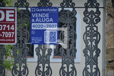 Casa à venda com 140m², 3 quartos e 4 vagasPlaca