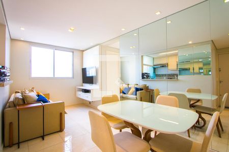 Sala de apartamento para alugar com 2 quartos, 45m² em Vila Homero Thon, Santo André