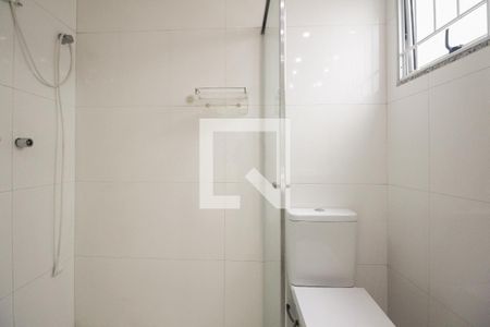 Casa à venda com 150m², 4 quartos e 4 vagas Casa à venda com 150m², 4 quartos e 4 vagasBanheiro Suíte