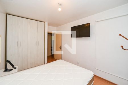 Quarto de apartamento à venda com 1 quarto, 56m² em Passo da Areia, Porto Alegre