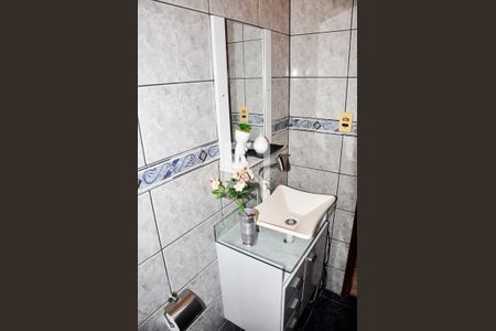 Casa para alugar com 250m², 4 quartos e 4 vagas Casa para alugar com 250m², 4 quartos e 4 vagasDetalhe - Banheiro Social