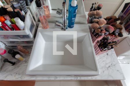 Apartamento à venda com 140m², 2 quartos e 3 vagas Apartamento à venda com 140m², 2 quartos e 3 vagasBanheiro da Suíte