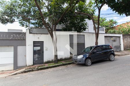 Apartamento à venda com 140m², 2 quartos e 3 vagas Apartamento à venda com 140m², 2 quartos e 3 vagasFachada