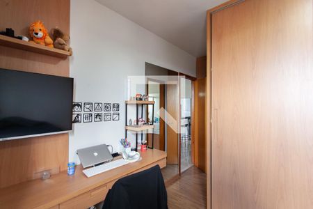 Apartamento à venda com 140m², 2 quartos e 3 vagas Apartamento à venda com 140m², 2 quartos e 3 vagasSuíte