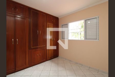 Casa à venda com 140m², 3 quartos e 2 vagasSuíte