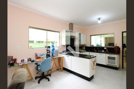 Casa à venda com 140m², 3 quartos e 2 vagasCozinha