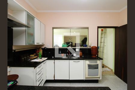 Casa à venda com 140m², 3 quartos e 2 vagasCozinha