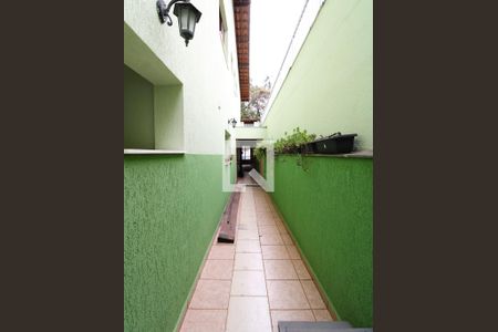 Casa à venda com 140m², 3 quartos e 2 vagasCorredor Lateral