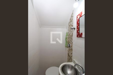 Casa à venda com 140m², 3 quartos e 2 vagasLavabo