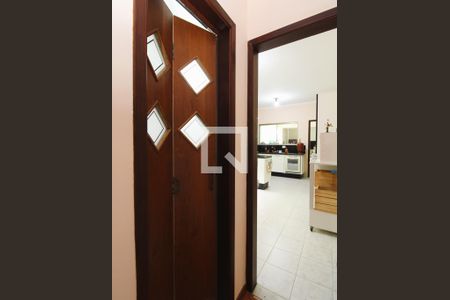 Casa à venda com 140m², 3 quartos e 2 vagasLavabo