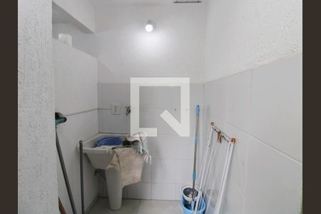 Casa à venda com 140m², 3 quartos e 2 vagasÁrea de Serviço