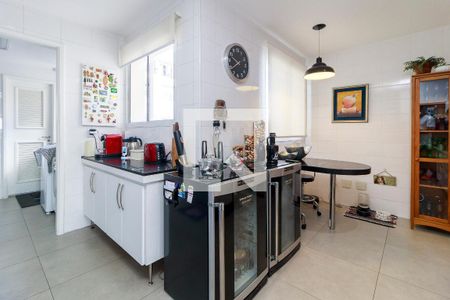 Apartamento à venda com 499m², 4 quartos e 4 vagas Apartamento à venda com 499m², 4 quartos e 4 vagasCozinha