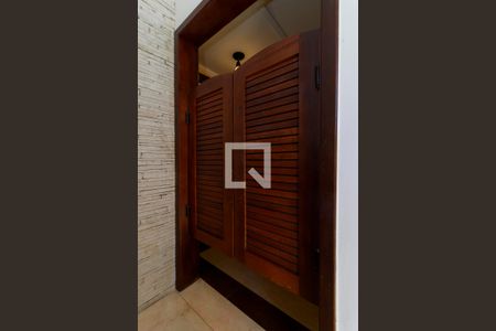 Apartamento à venda com 499m², 4 quartos e 4 vagas Apartamento à venda com 499m², 4 quartos e 4 vagasBanheiro - Piscina