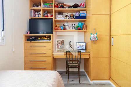 Apartamento à venda com 499m², 4 quartos e 4 vagas Apartamento à venda com 499m², 4 quartos e 4 vagasSuíte 2