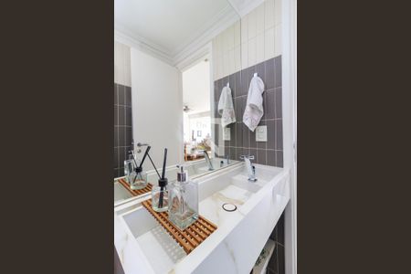 Apartamento à venda com 499m², 4 quartos e 4 vagas Apartamento à venda com 499m², 4 quartos e 4 vagasLavabo