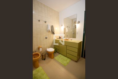 Casa à venda com 460m², 5 quartos e 4 vagasBanheiro