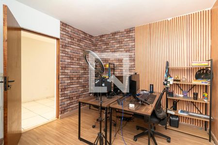 Casa à venda com 120m², 3 quartos e 2 vagasQuarto 3