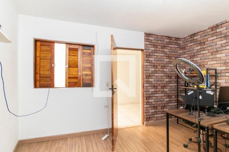 Casa à venda com 120m², 3 quartos e 2 vagasQuarto 3