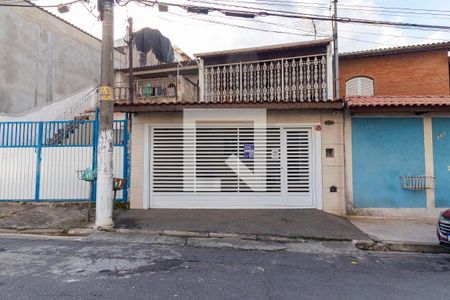 Casa à venda com 120m², 3 quartos e 2 vagasFachada