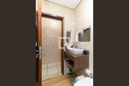 Casa à venda com 120m², 3 quartos e 2 vagasBanheiro 1