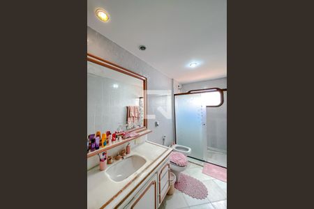 Apartamento à venda com 375m², 4 quartos e 4 vagasBanheiro da Suíte 3