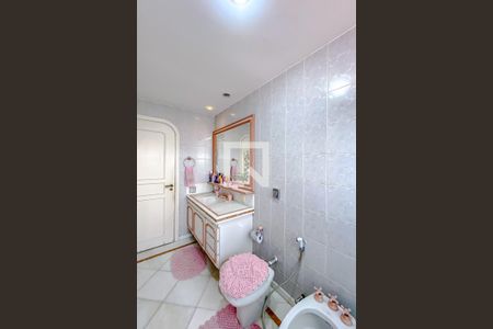 Apartamento à venda com 375m², 4 quartos e 4 vagasBanheiro da Suíte 3