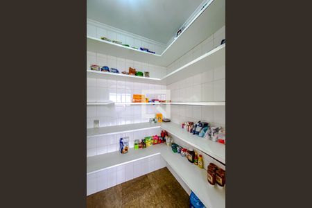 Apartamento à venda com 375m², 4 quartos e 4 vagasDespensa