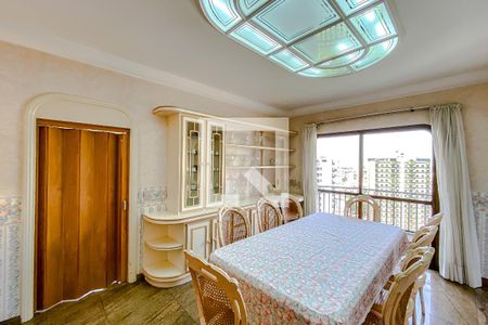 Apartamento à venda com 375m², 4 quartos e 4 vagasCopa